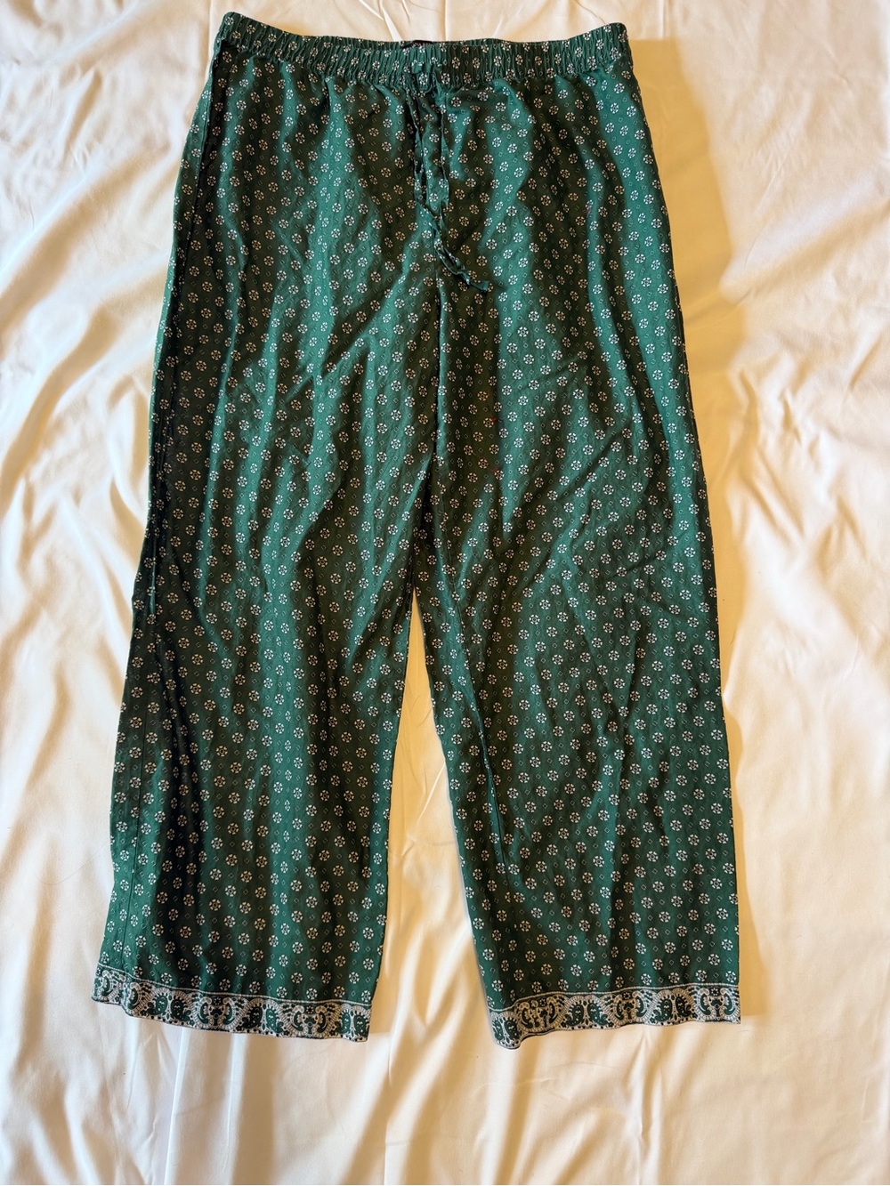 Women’s Green Printed Lounge Pants
